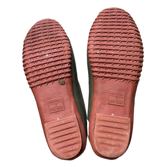 AEO • Green Faux Fur Rain Duck Boot - Picture 5 of 14